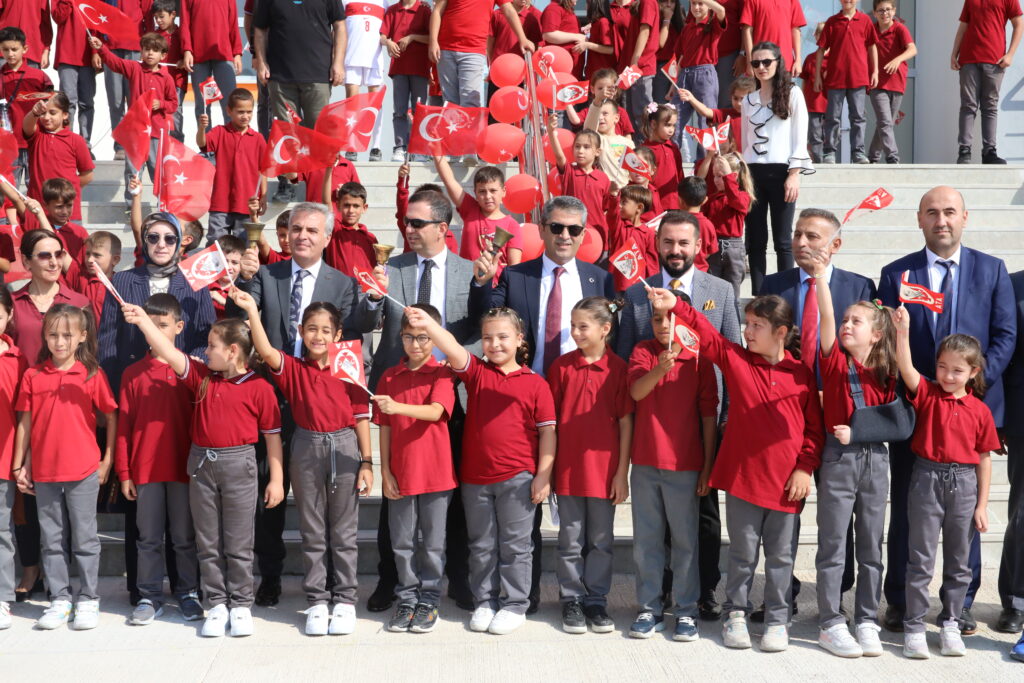 İLKÖĞRETİM HAFTASI COŞKUSUYLA KUTLANDI