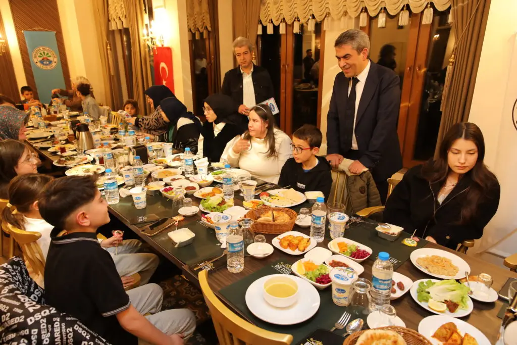 BELEDİYEMİZDEN KARDEŞLİK İFTARI