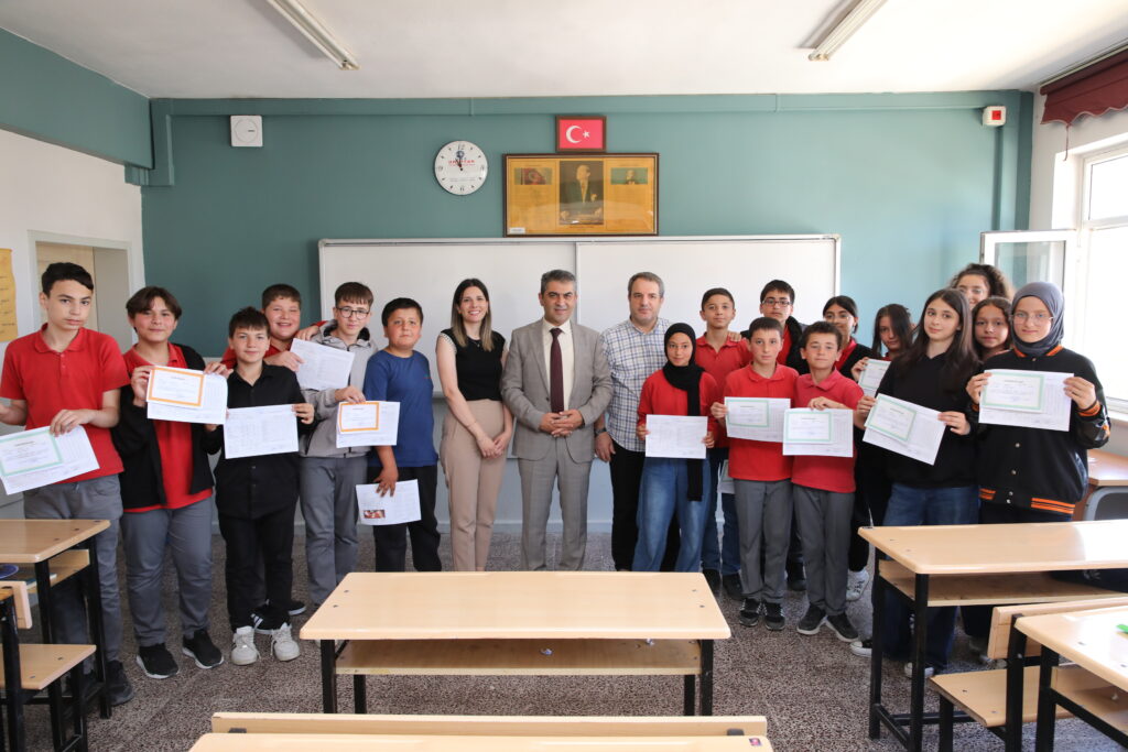 ilçemizde Karne Heyecanı