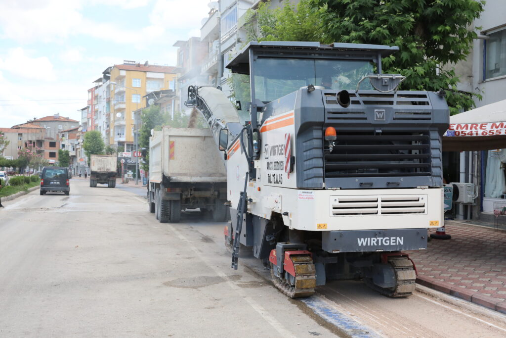 Bugün Kazıyor Yarın Rahat Ediyoruz