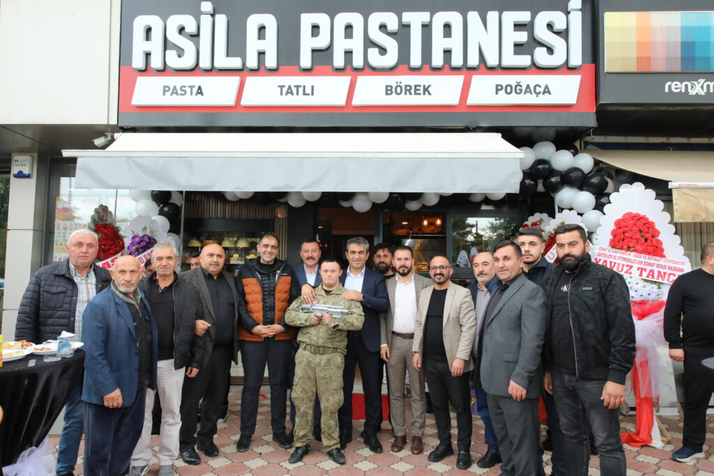 ASİLA PASTANESİ HİZMETTE