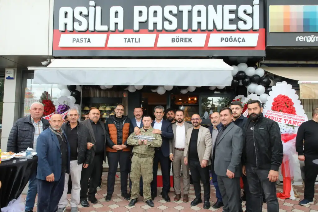 ASİLA PASTANESİ HİZMETTE