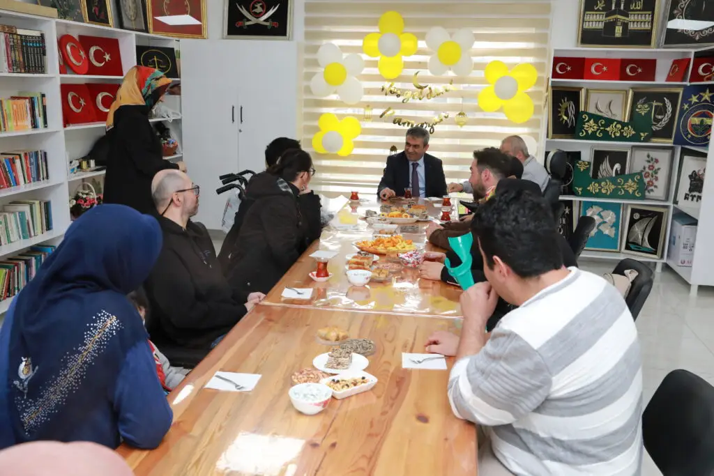 ENGELSİZ YAŞAM MERKEZİ’NE BAYRAM ZİYARETİ