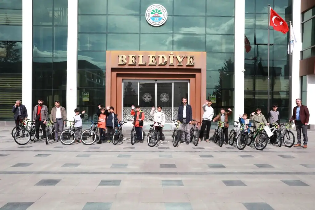 Başarıya Pedal Çeviren Çocuklar