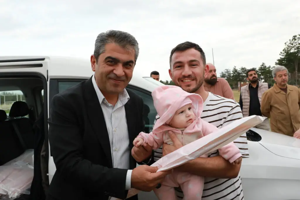Gökyüzü Uçurtmalarla Renklendi