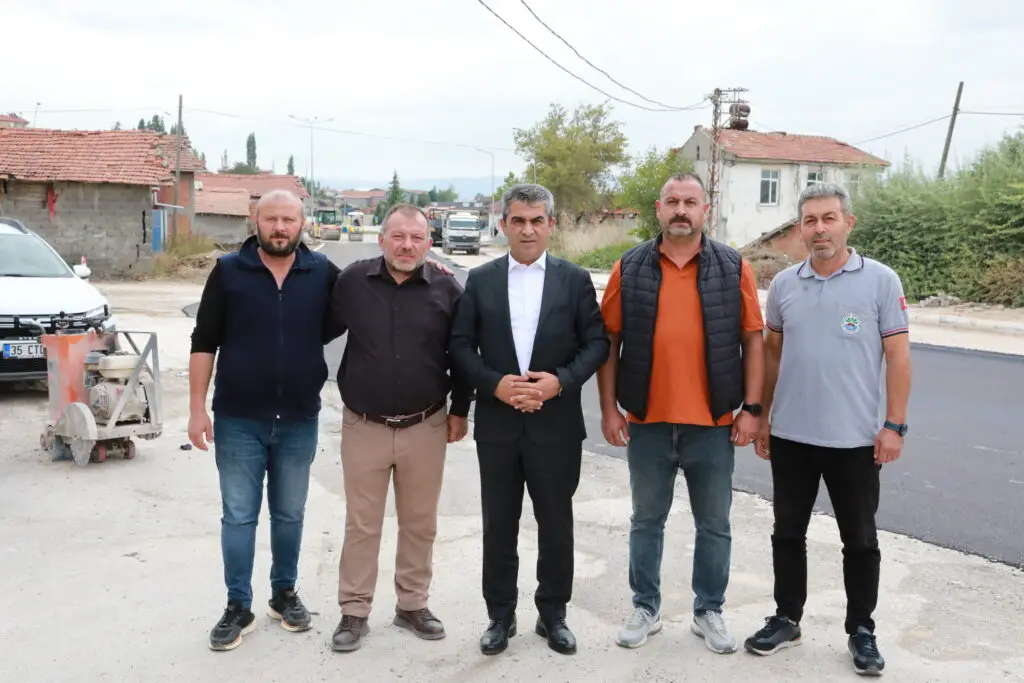 SİTE BULVARI SICAK ASFALTLA BULUŞUYOR